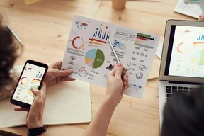 Sistemes de treball automatitzats per equips: productivitat i escalabilitat